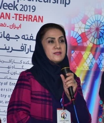 فرحناز دولت آبادی