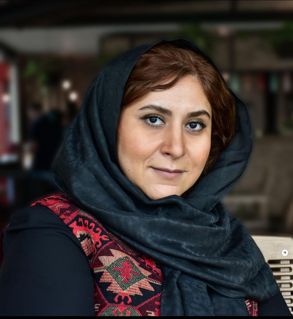 فریبا خاکزاد