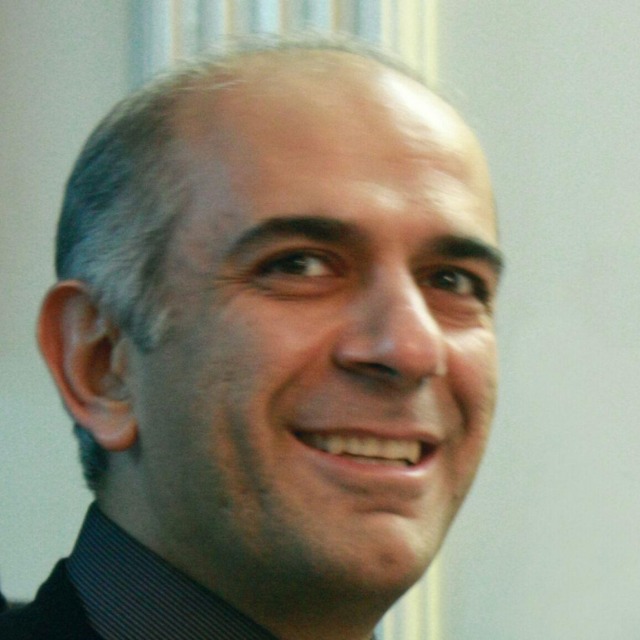 کوروش خسروی